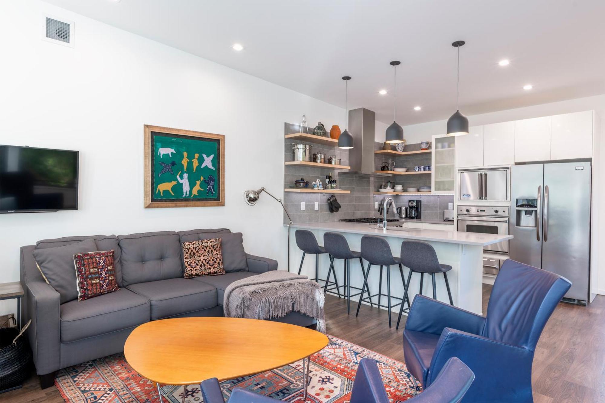 Storm Cove Suites Юклулет Номер фото