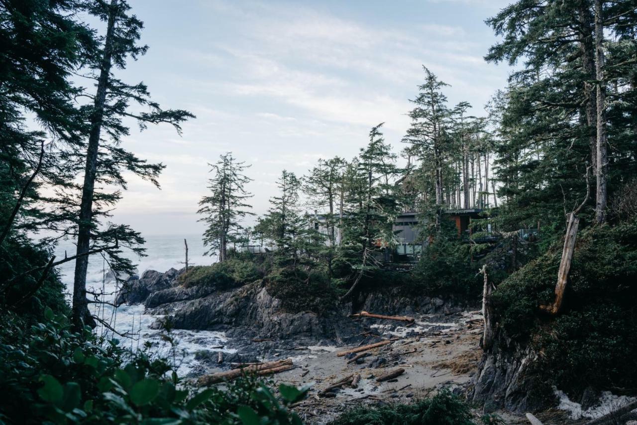 Storm Cove Suites Юклулет Экстерьер фото
